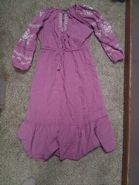 Pink Maxidress With White Embroidery